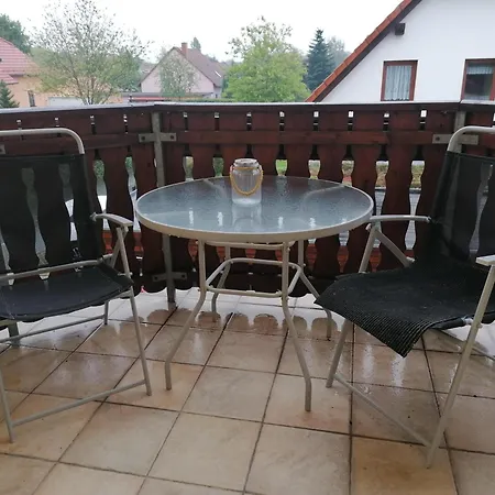 Schöne 2-raumwohnung Inklusive Infrarot-wärmekabine *