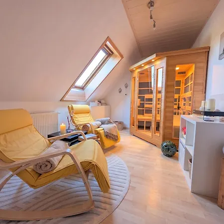 Schoene 2-raumwohnung Inklusive Infrarot-waermekabine Apartamento *